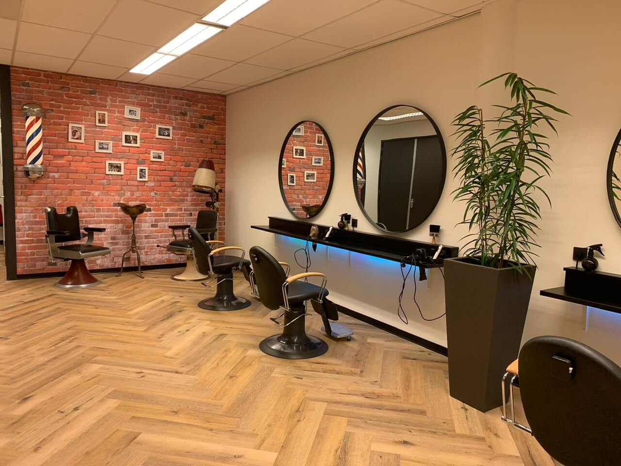 kapsalon meubilair